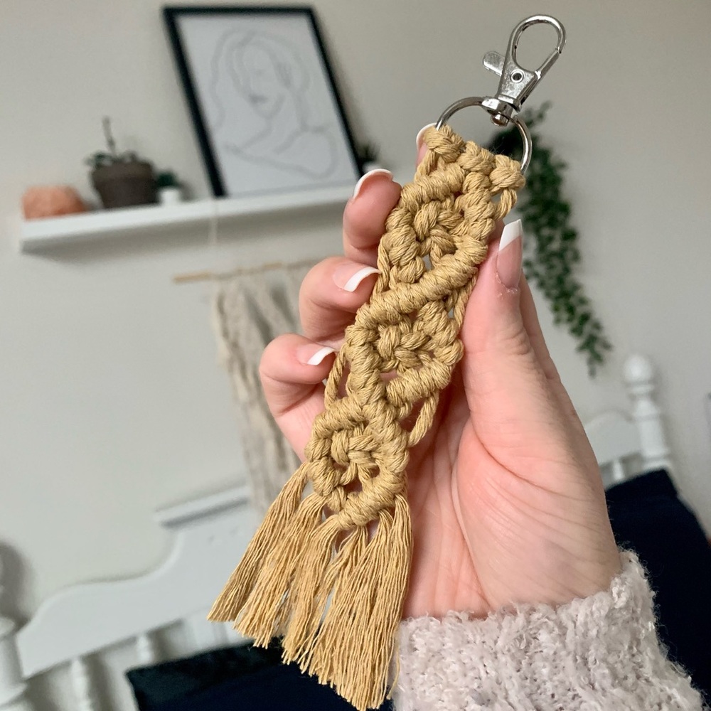 Boho Macrame Keychain - Picture 4 of 8